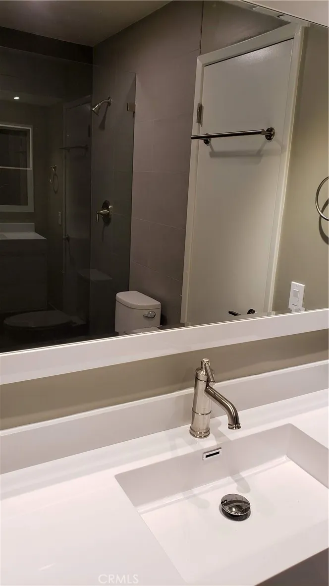 215 Lower Cliff Dr Unit D