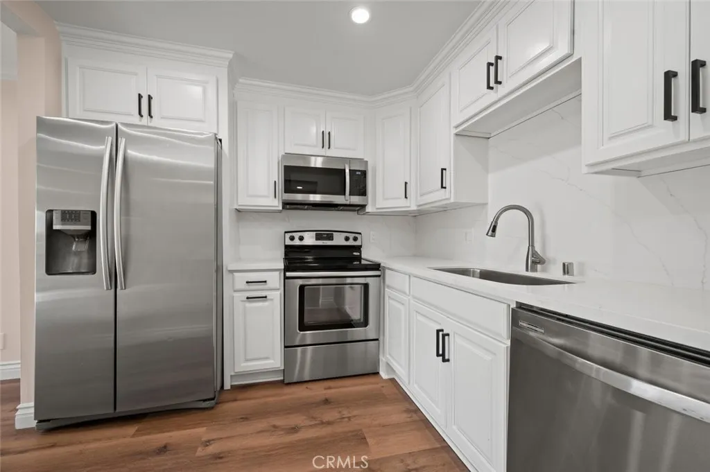 300 Cagney Lane Unit 102