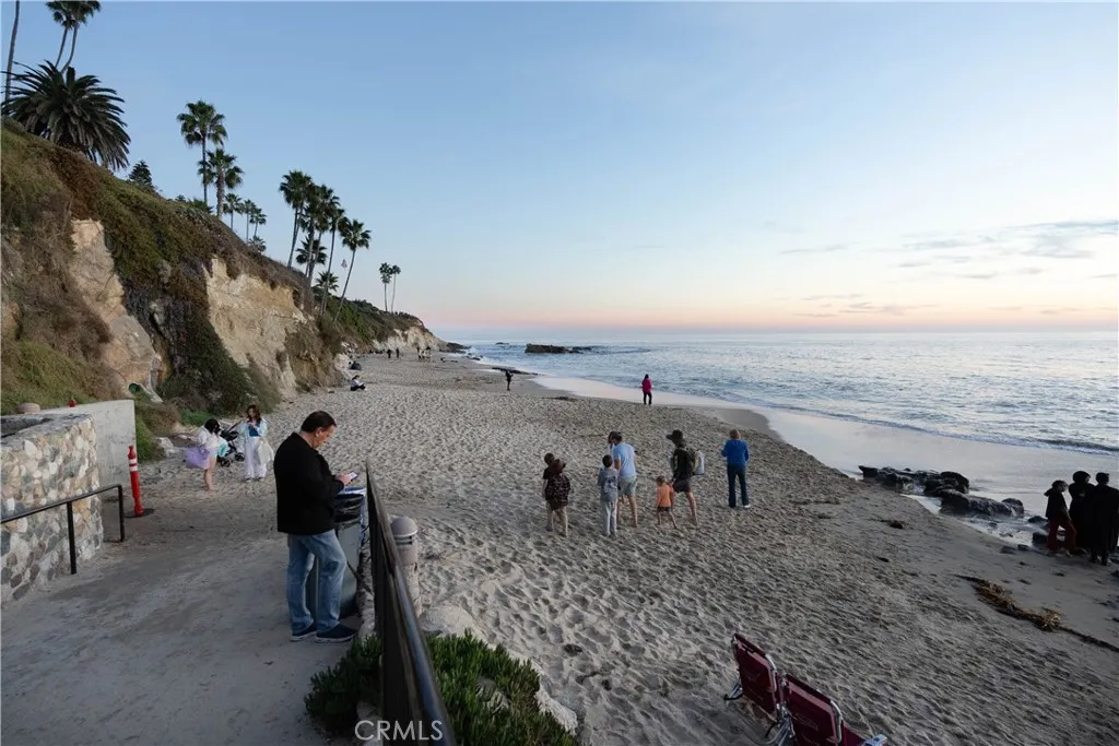 558 Cliff Drive