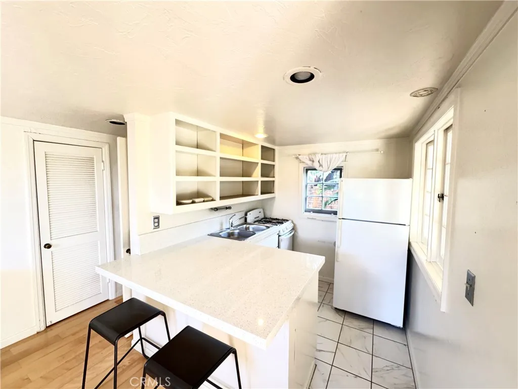 1742 Catalina Unit A