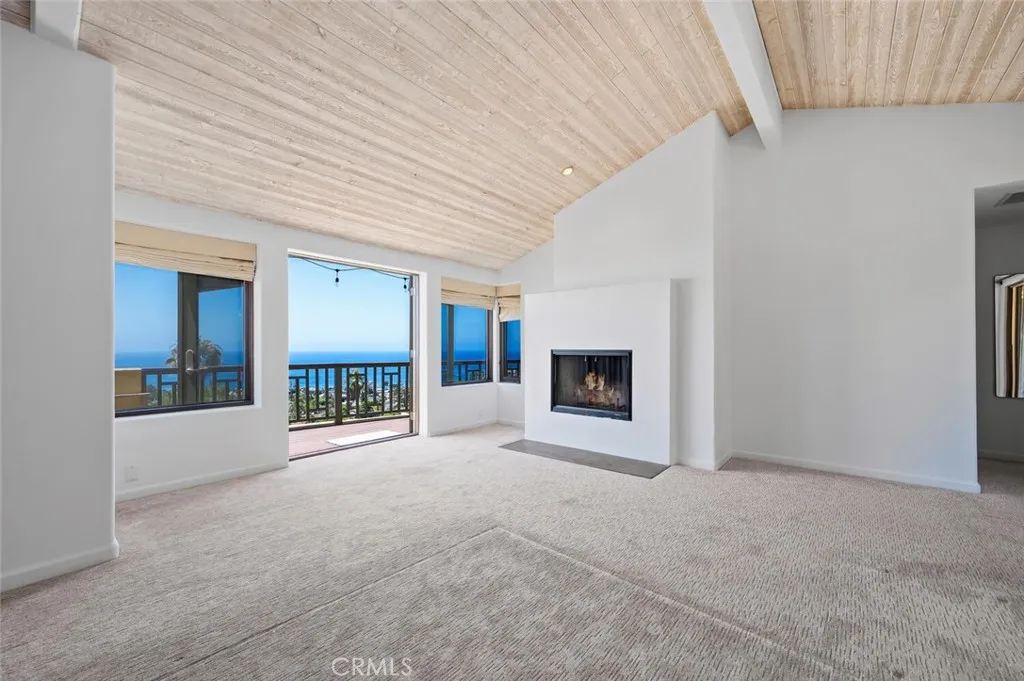 1020 Skyline Drive