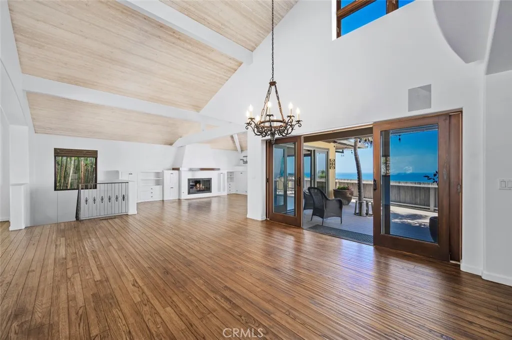 1020 Skyline Drive