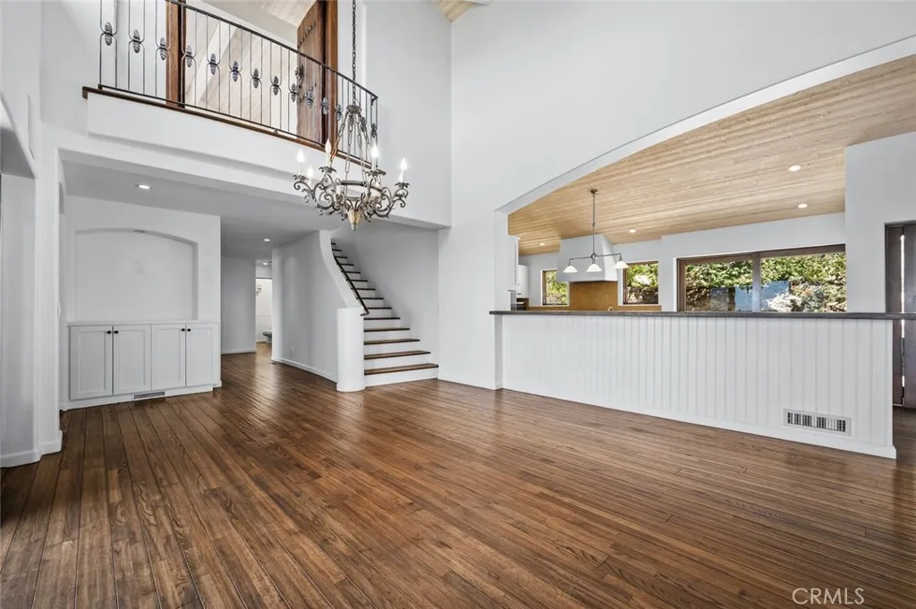1020 Skyline Drive