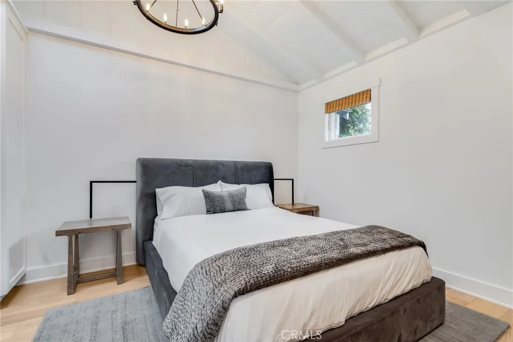 1259 S Coast Highway Unit Apt B