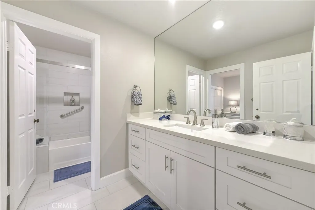 34300 Lantern Bay Unit 107