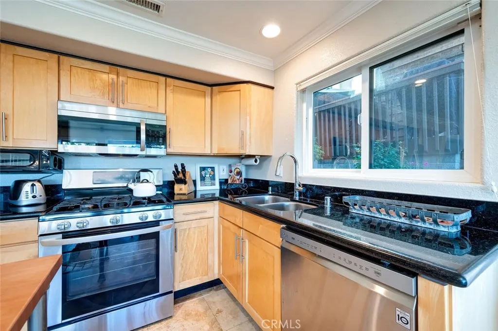 174 Cliff Drive Unit F