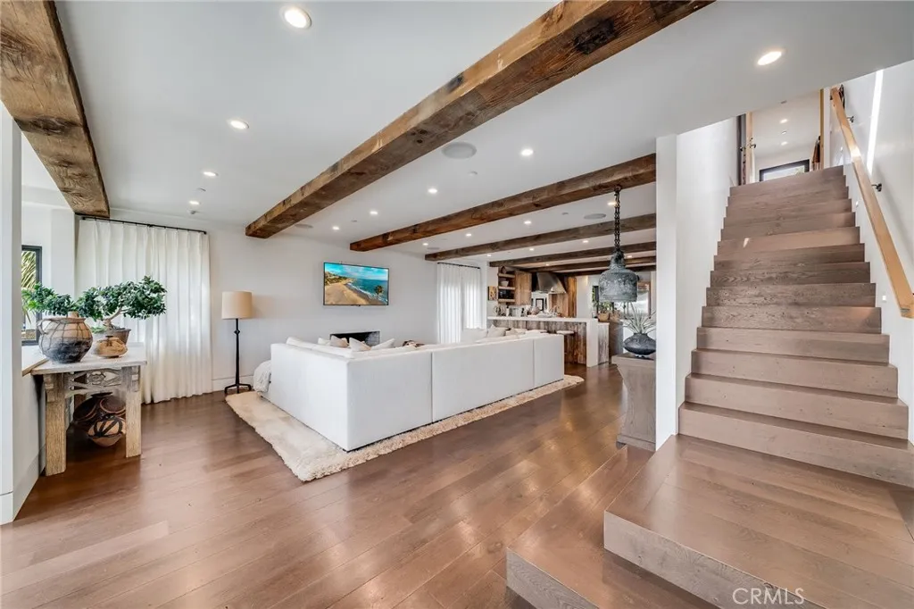 1920 Ocean Way