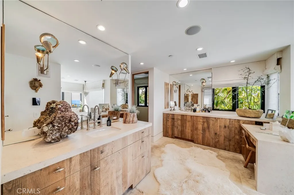 1920 Ocean Way