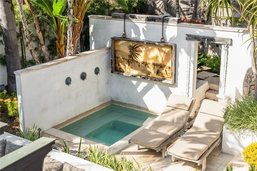 1920 Ocean Way