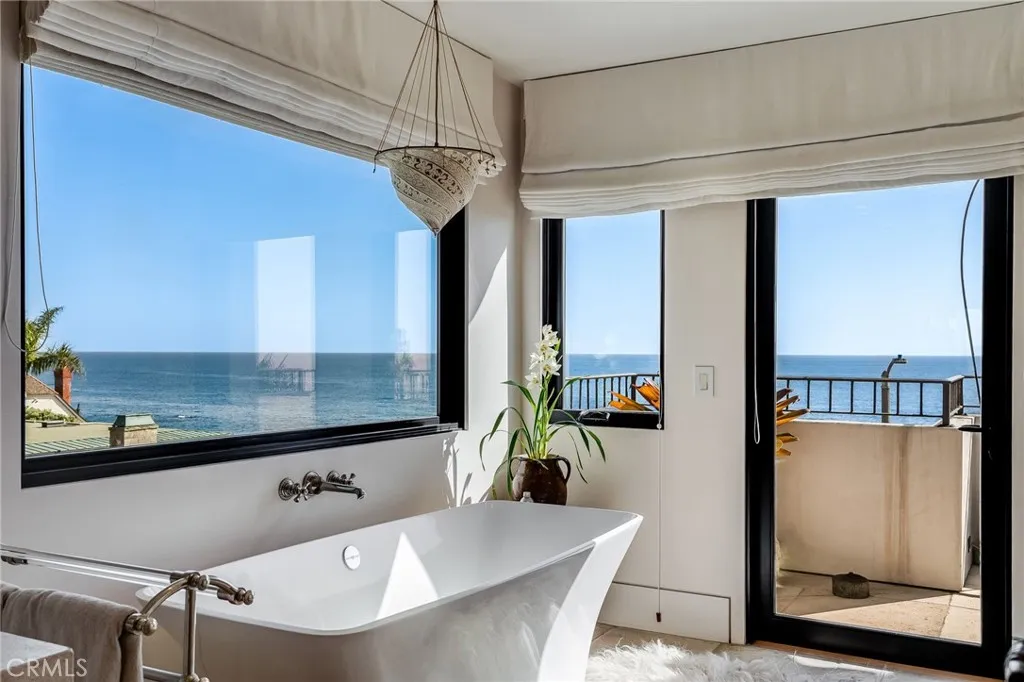 1920 Ocean Way