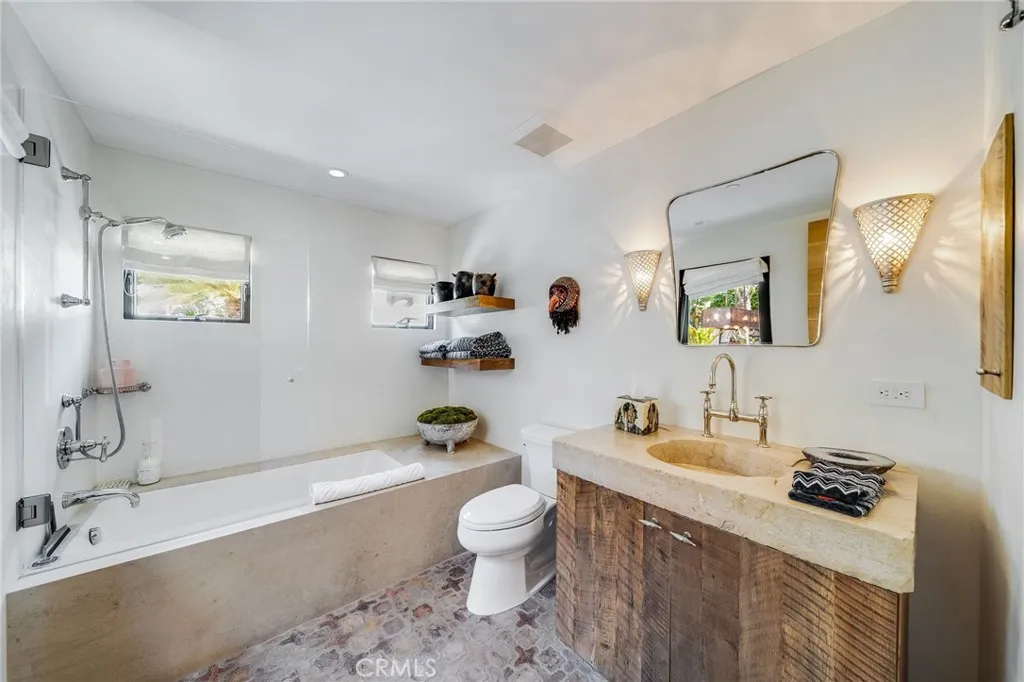 1920 Ocean Way