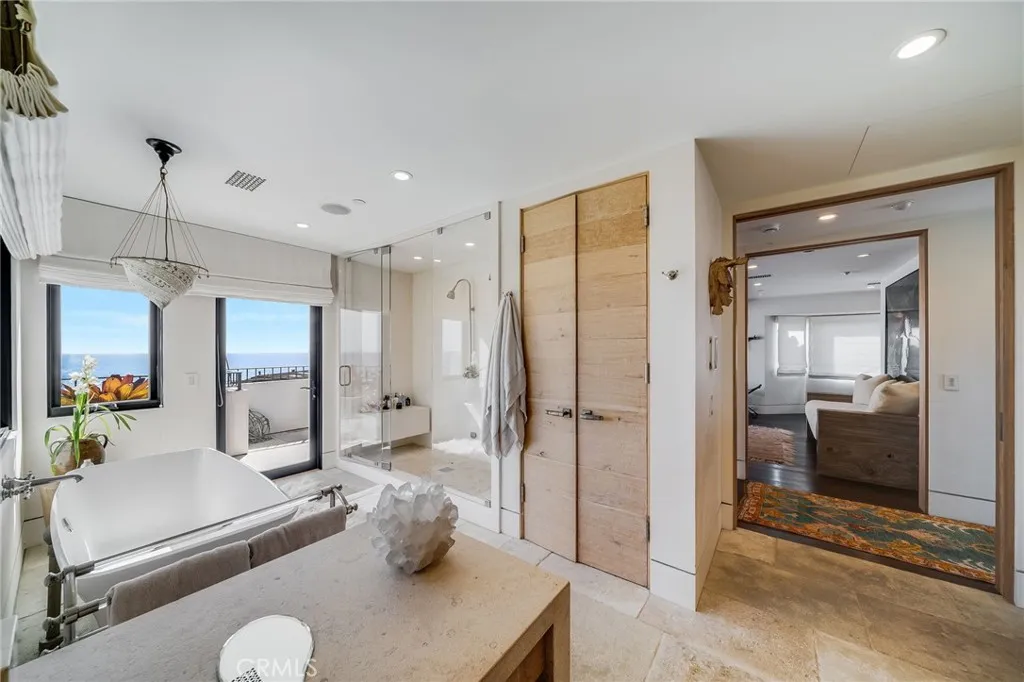 1920 Ocean Way