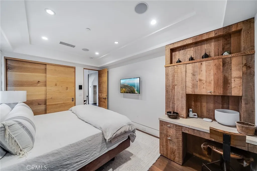 1920 Ocean Way