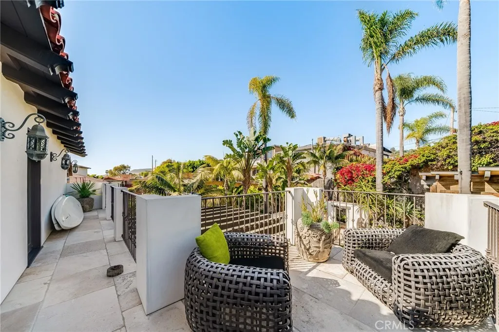 1920 Ocean Way