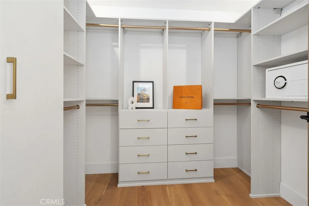 4261 Uptown Newport Unit 1