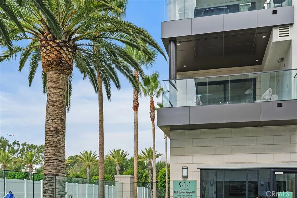 4261 Uptown Newport Unit 1