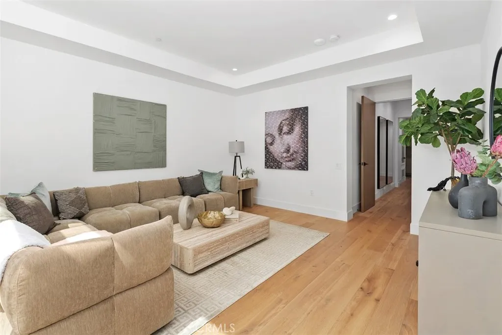 4261 Uptown Newport Unit 1