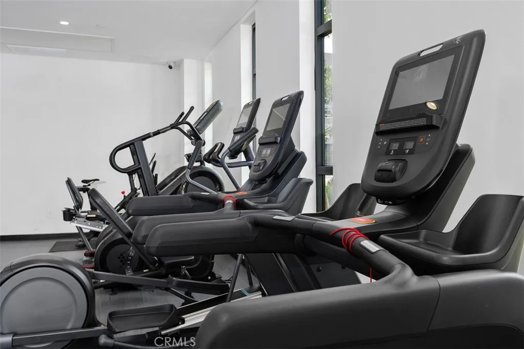 4261 Uptown Newport Unit 1