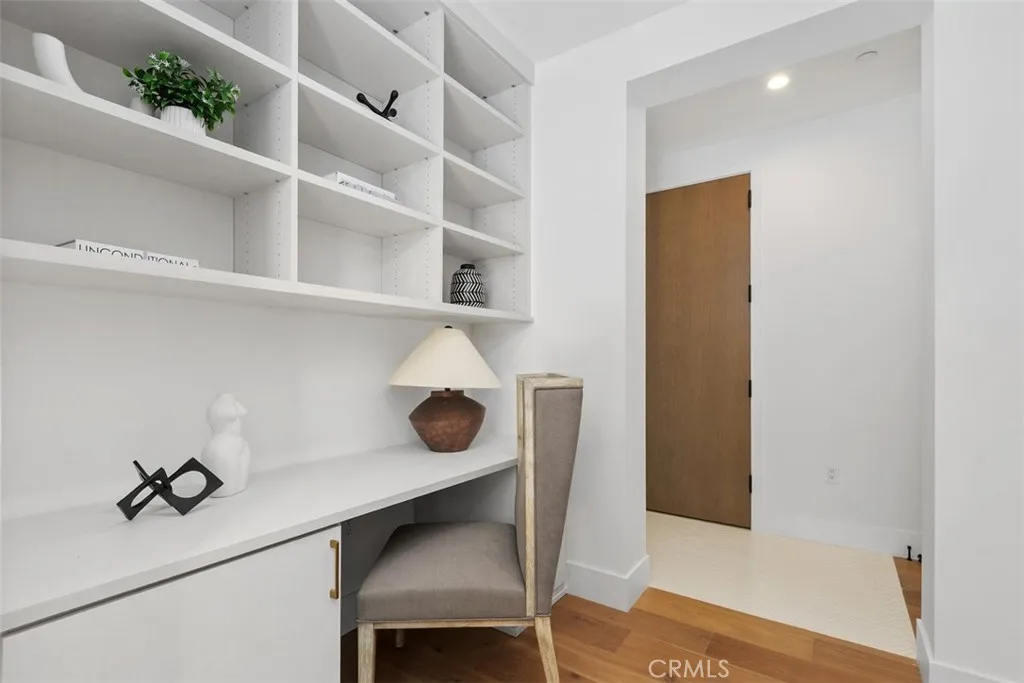 4261 Uptown Newport Unit 1