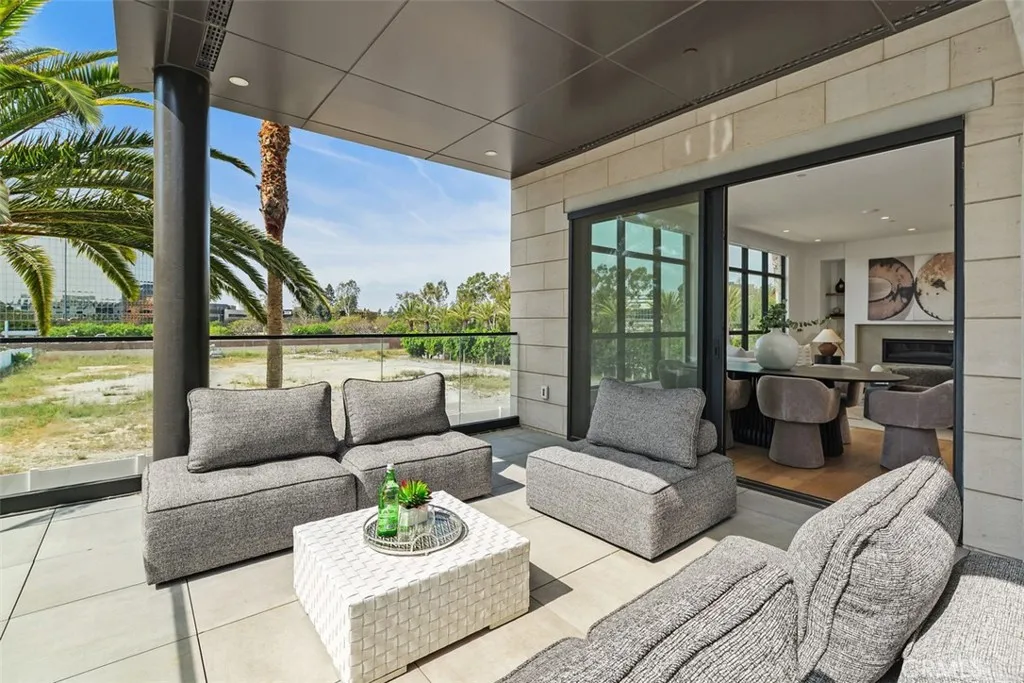 4261 Uptown Newport Unit 1