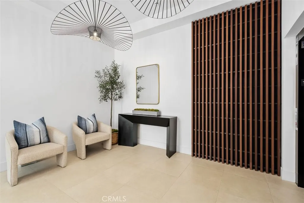 4261 Uptown Newport Unit 1