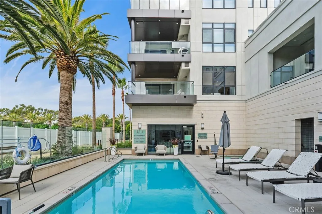 4261 Uptown Newport Unit 1