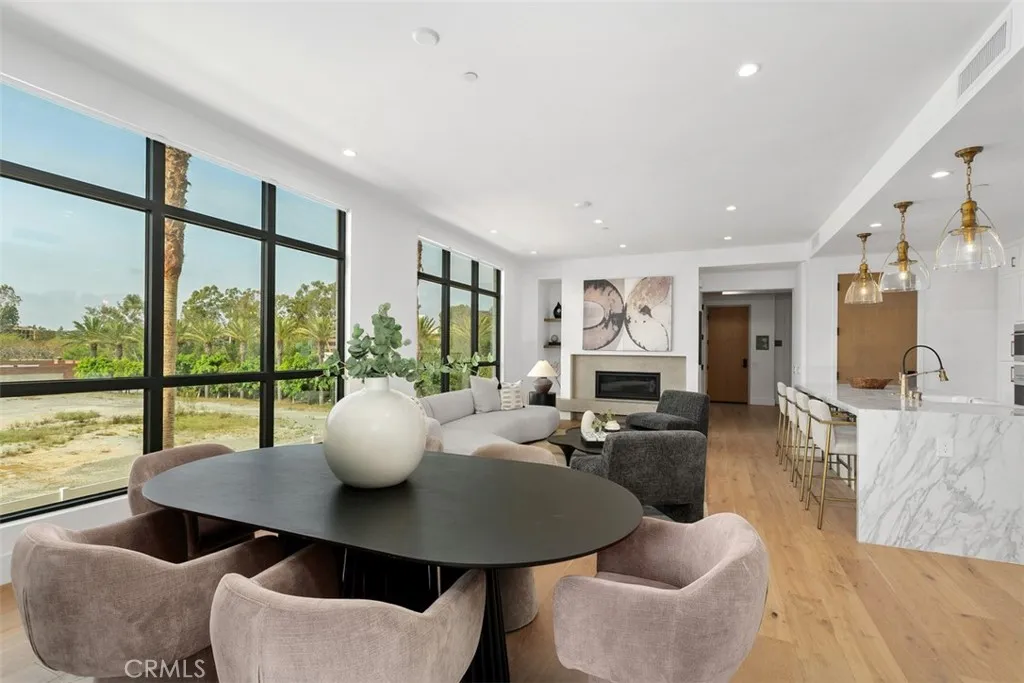 4261 Uptown Newport Unit 1