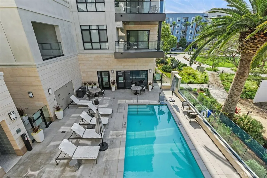 4261 Uptown Newport Unit 1