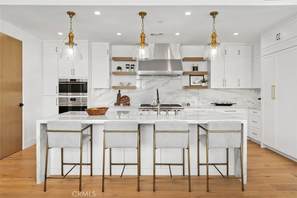 4261 Uptown Newport Unit 1