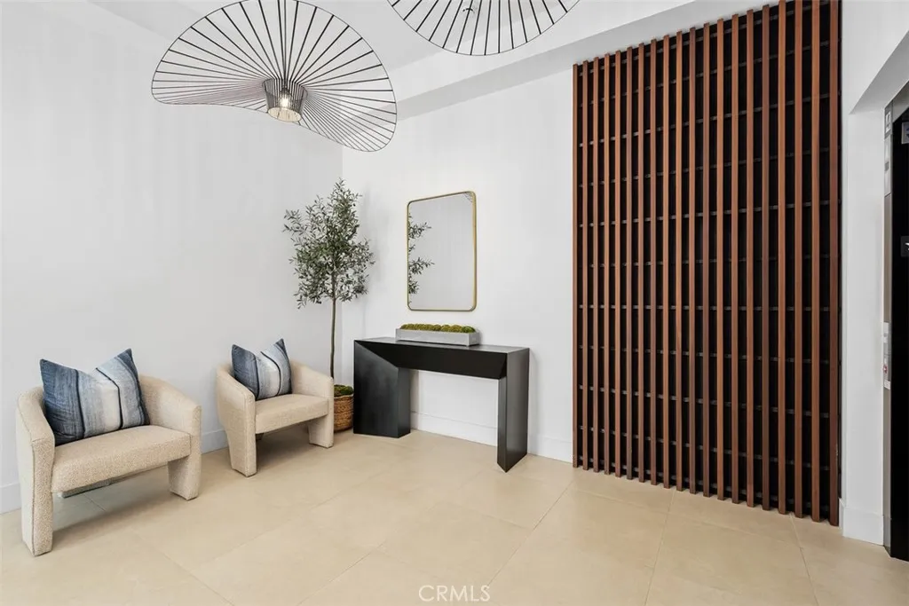 4261 Uptown Newport Unit 1