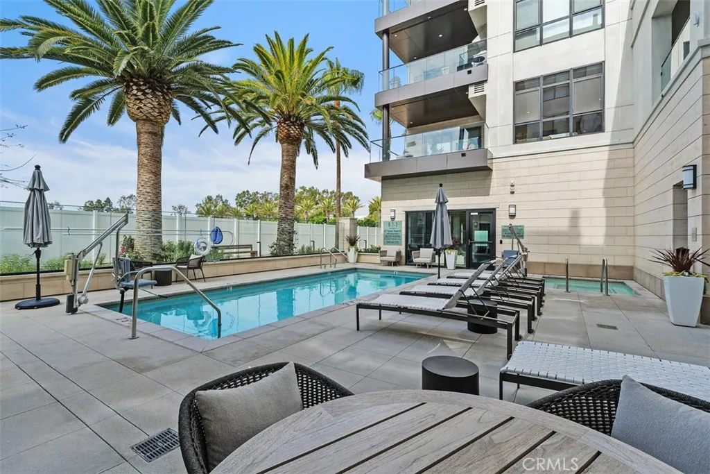 4261 Uptown Newport Unit 1