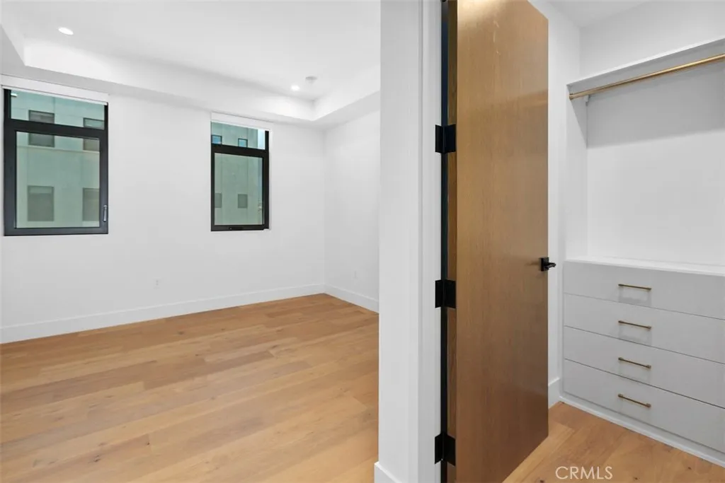 4261 Uptown Newport Unit 1