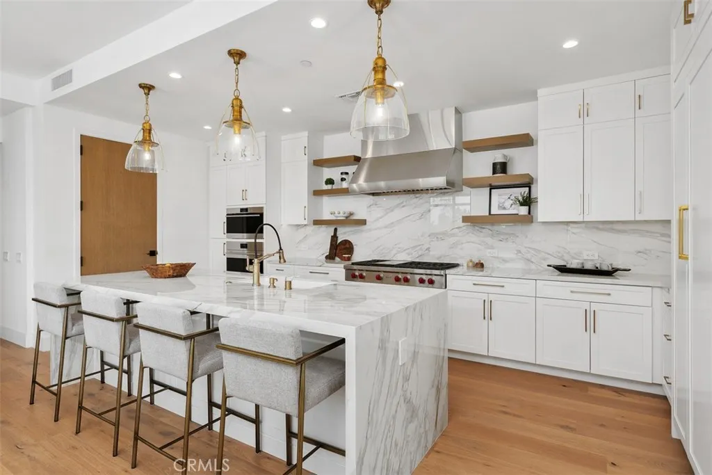 4261 Uptown Newport Unit 1