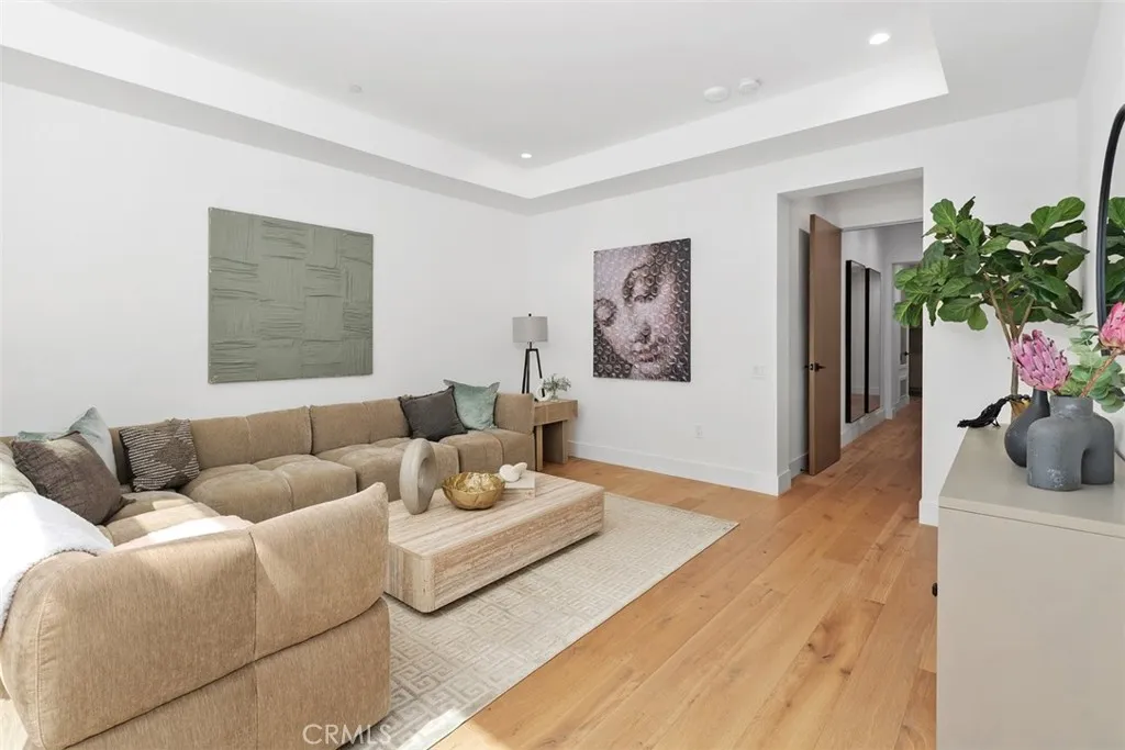 4261 Uptown Newport Unit 1