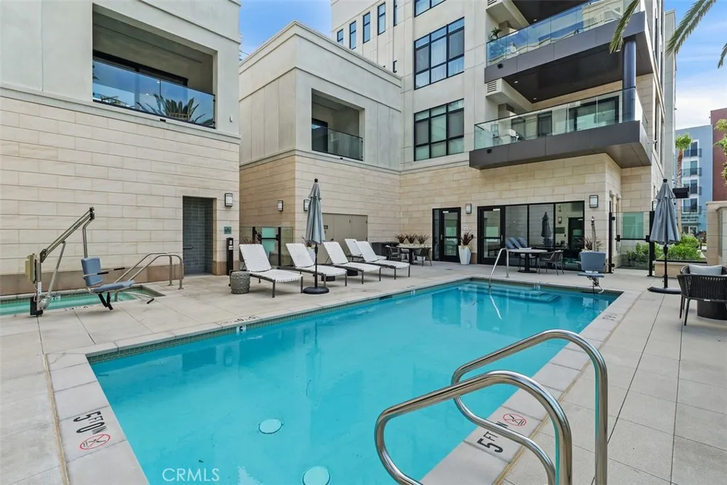 4261 Uptown Newport Unit 1