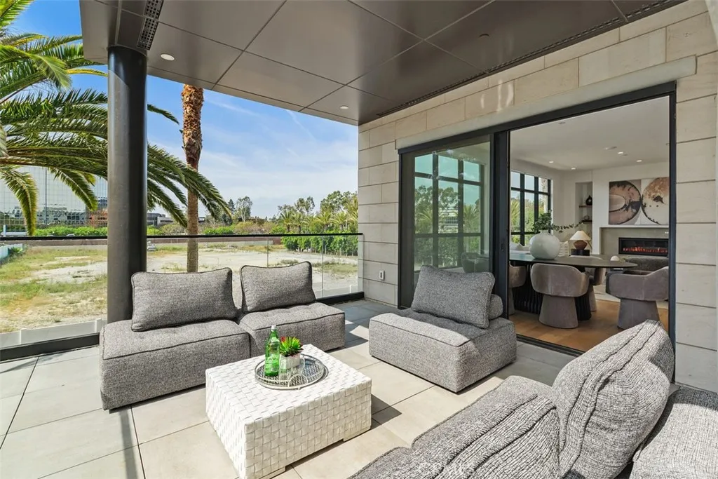 4261 Uptown Newport Unit 1