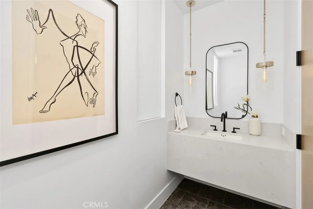 4261 Uptown Newport Unit 1