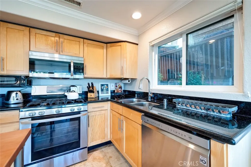 174 Cliff Drive Unit F