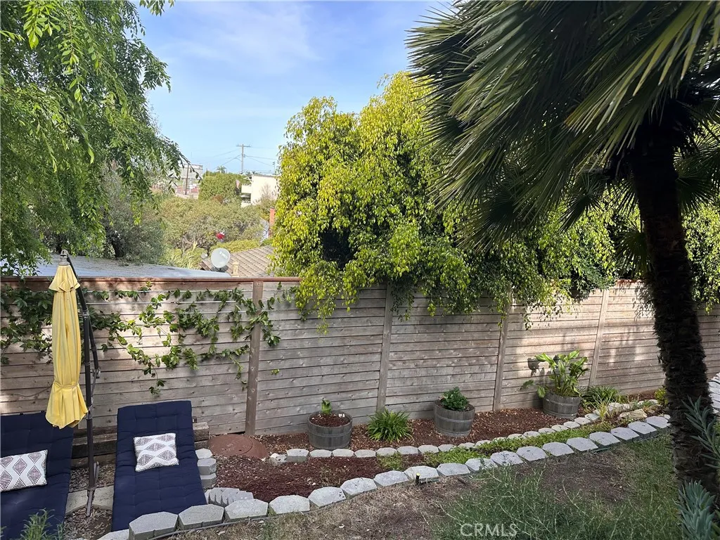 736 Griffith Place