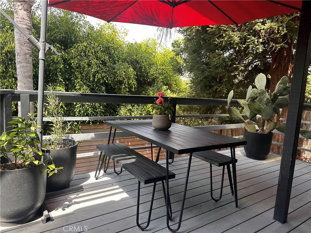 736 Griffith Place