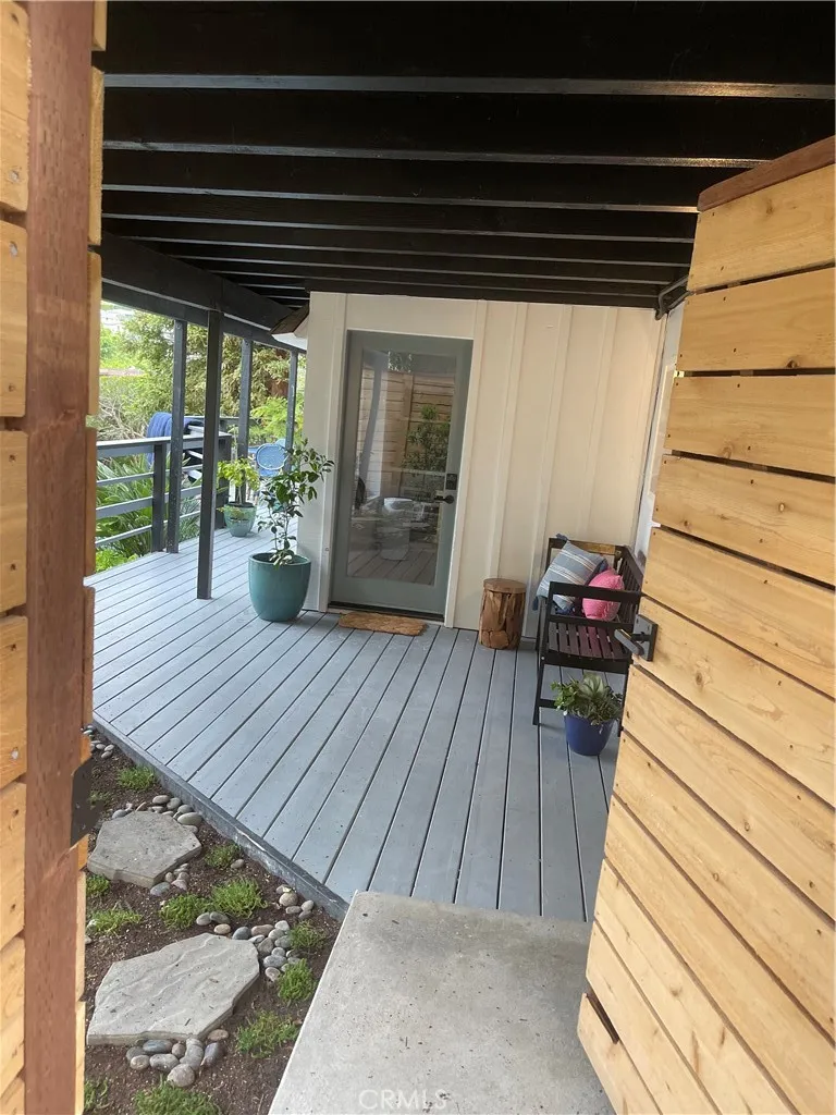 736 Griffith Place