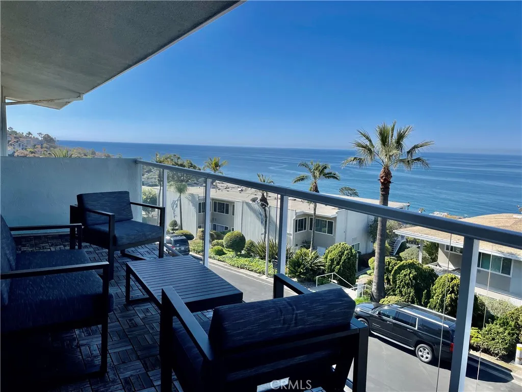 21703 Ocean Vista Unit 303