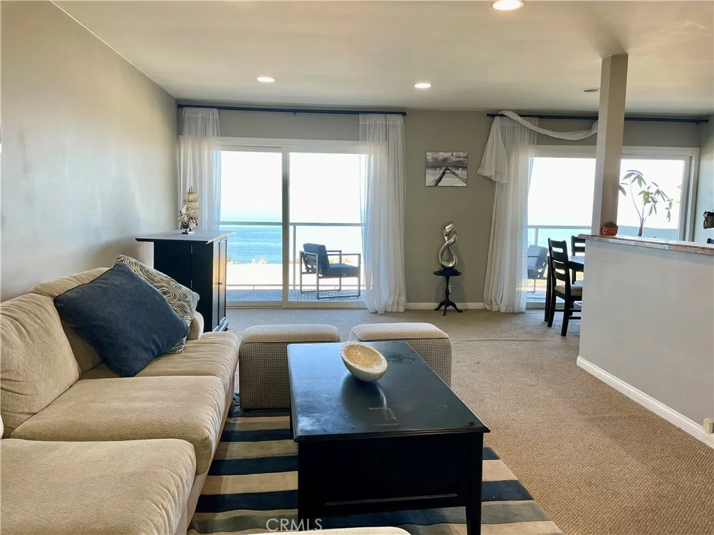 21703 Ocean Vista Unit 303