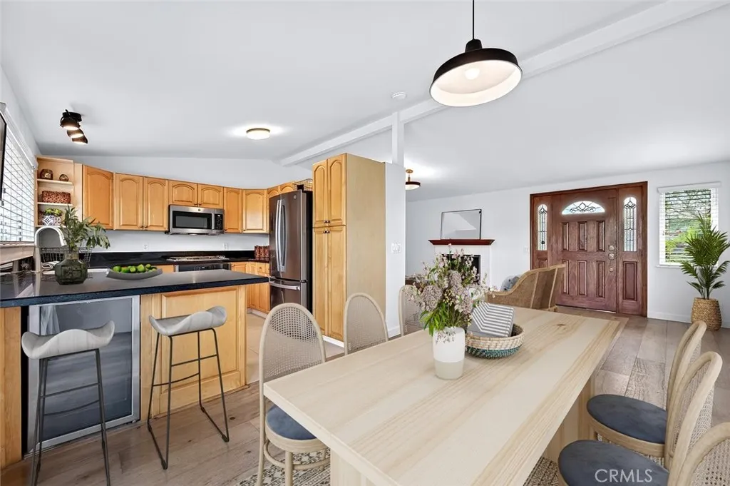 1962 Fullerton Avenue