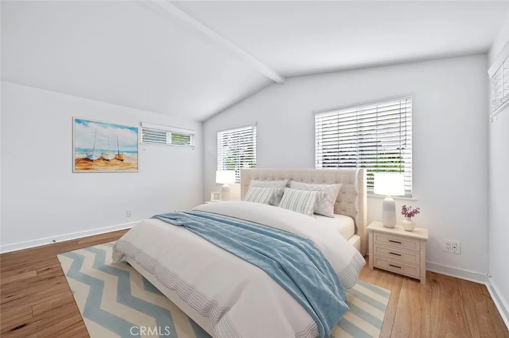 1962 Fullerton Avenue