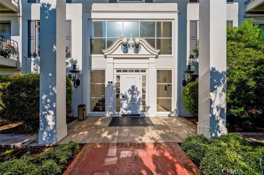 300 Cagney Lane Unit 102