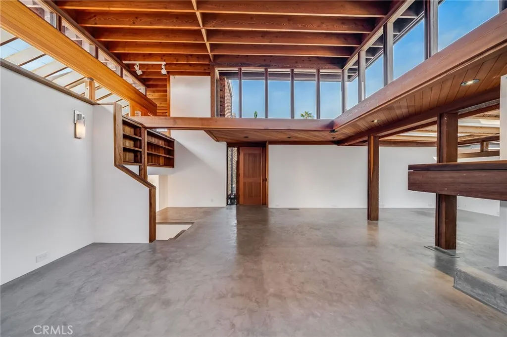 1625 Catalina