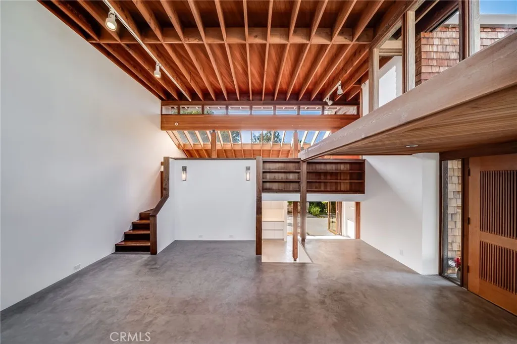 1625 Catalina