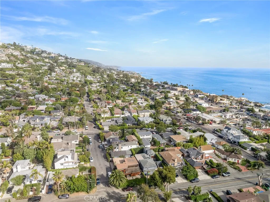 1625 Catalina