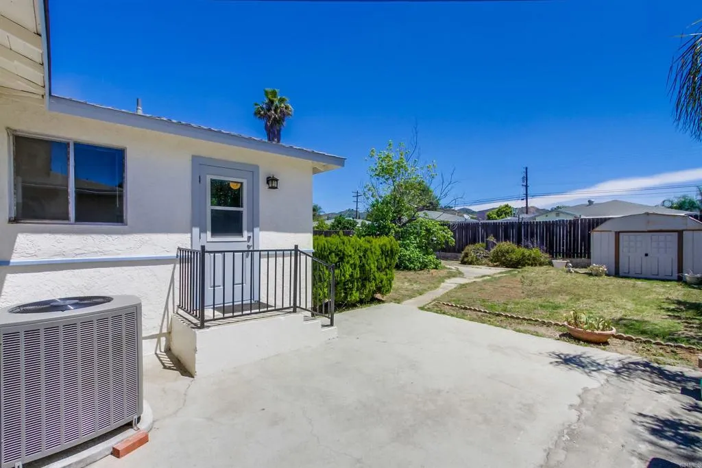 614 Goldenrod Street